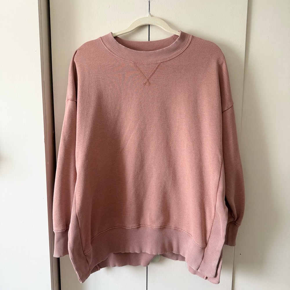 Aerie Women’s Crewneck Sweatshirt Pink Oversized Crewneck Side Slits Size L - Picture 2 of 7